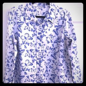 Gap Long Sleeved Button Down Shirt